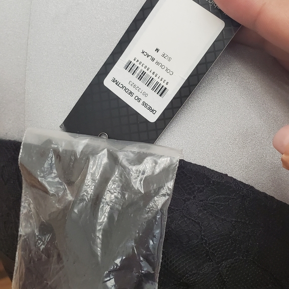 Dress - Picture 2 of 3